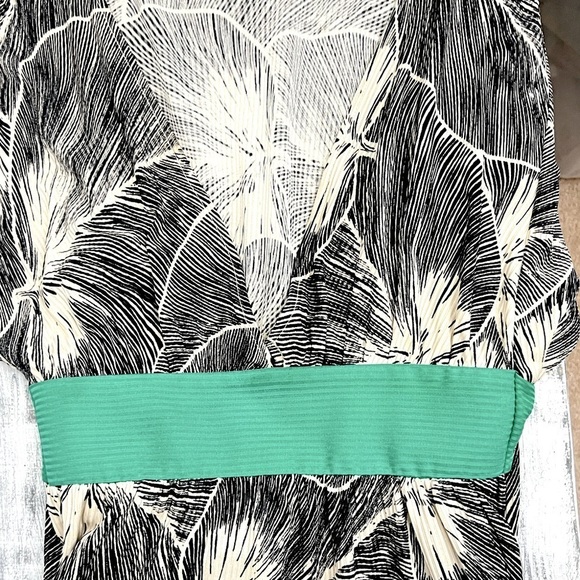 Anthropologie Maple 100% Silk Kimono Style Dress Sz S Leaf Print With Green Sash - Picture 4 of 5
